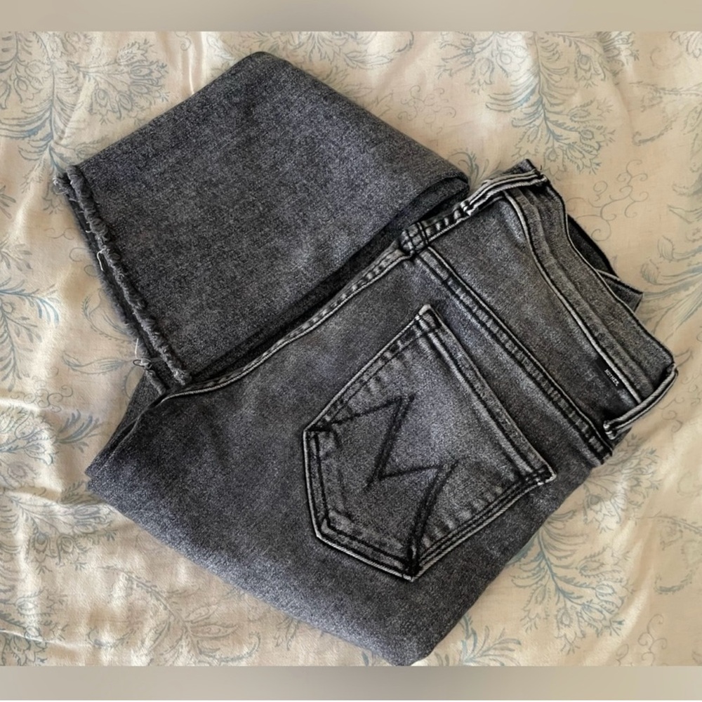 MOTHER The Insider Crop Step Fray Jeans (Train Stops)